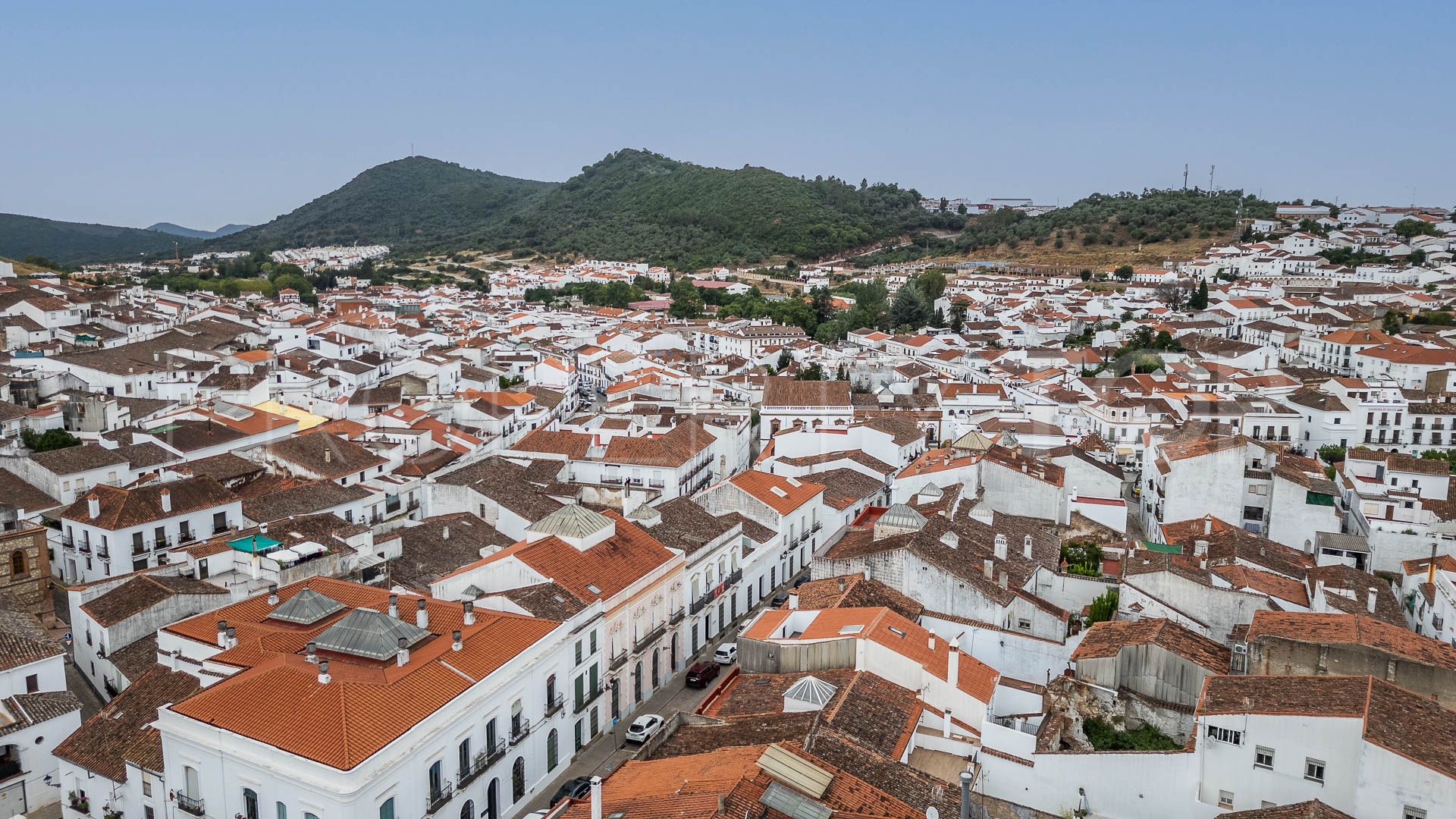 Casa en venta de 4 dormitorios en Aracena