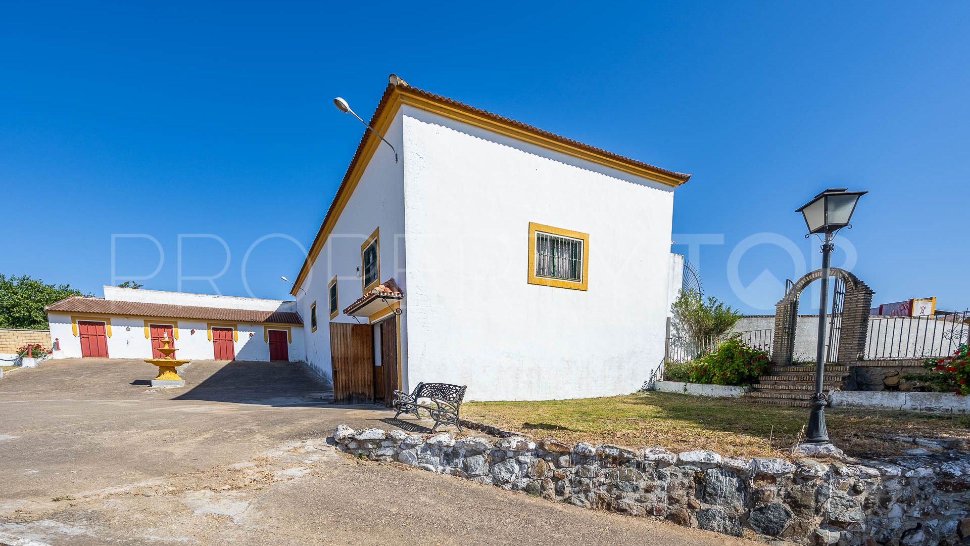 Se vende finca en Castilblanco de los Arroyos