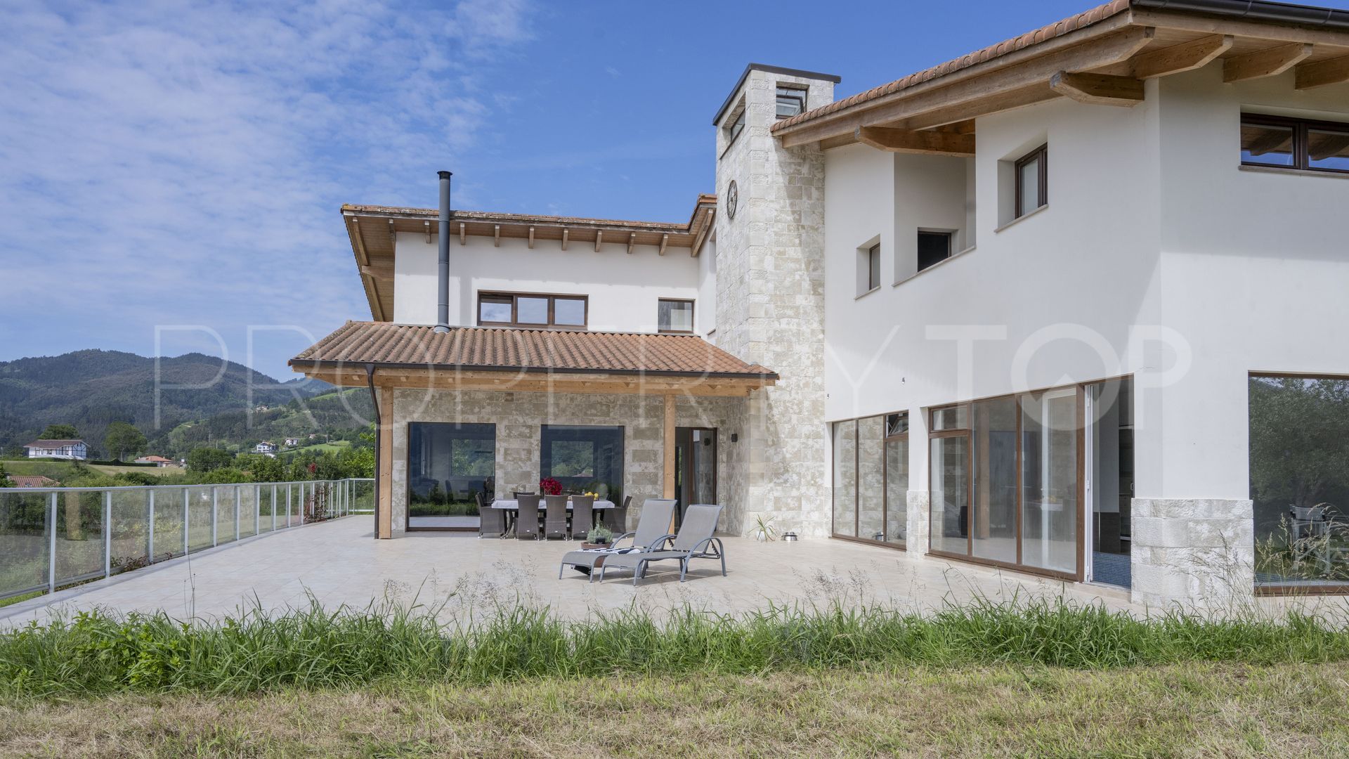 6 bedrooms house in Busturia for sale