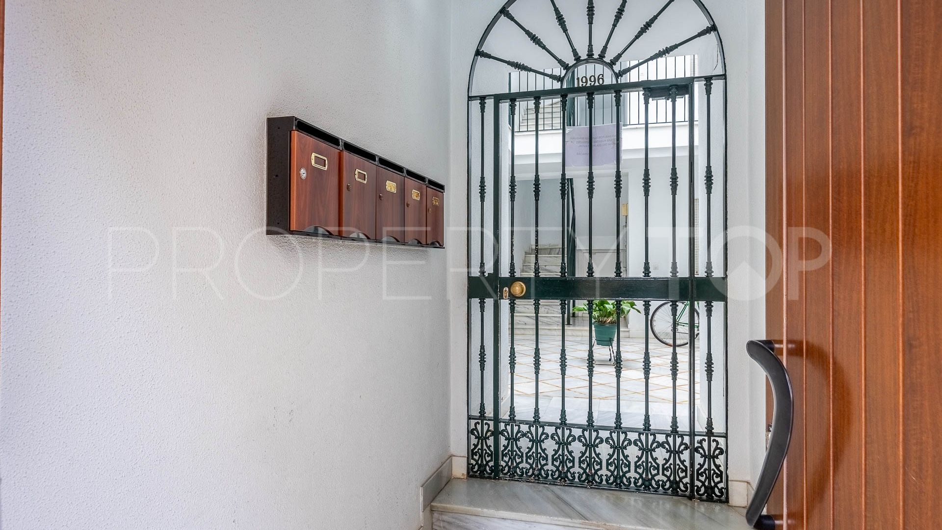 Puerta Carmona - Puerta Osario- Amador de los Ríos, duplex con 2 dormitorios a la venta