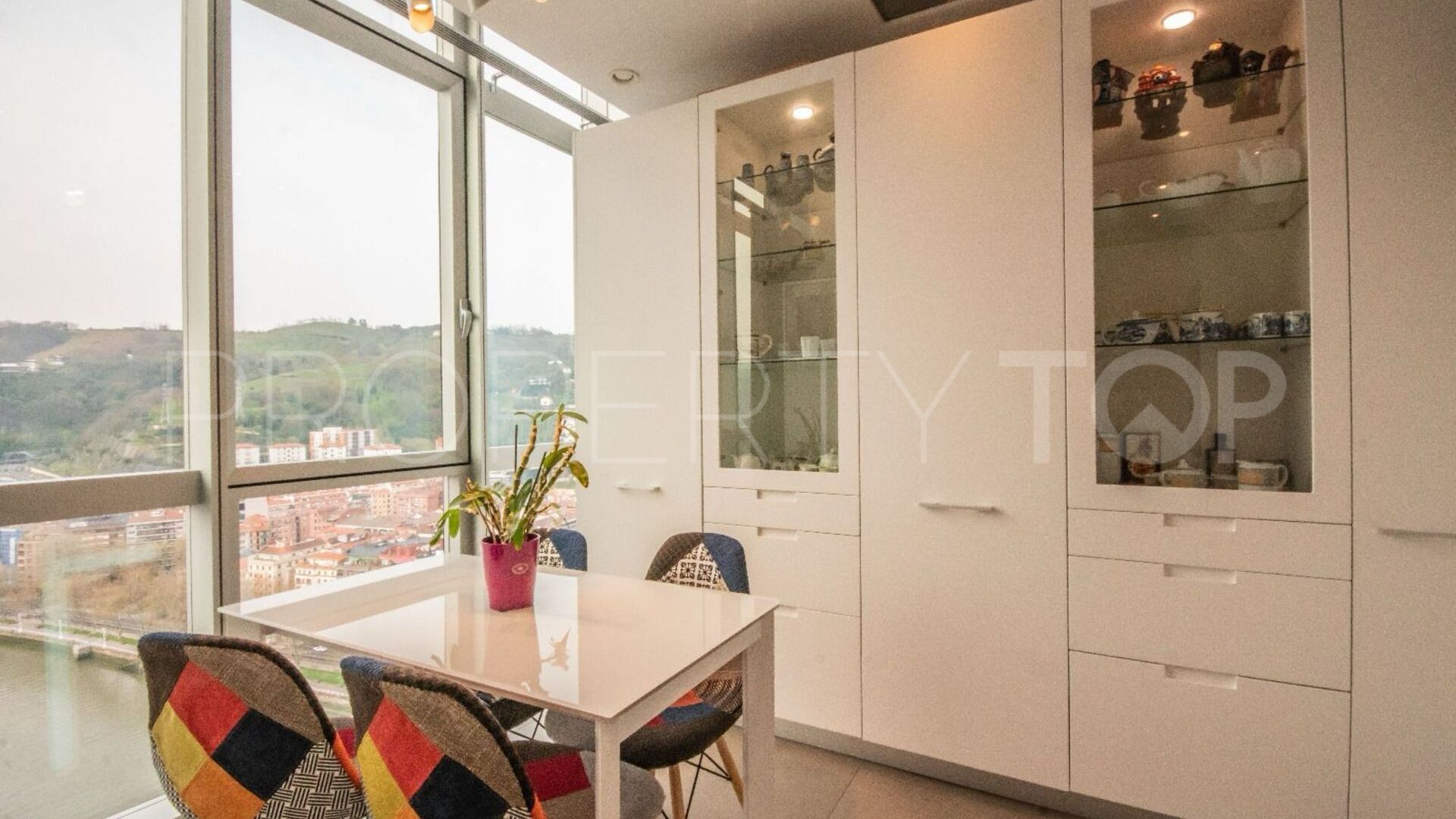 Buy Bilbao 3 bedrooms flat