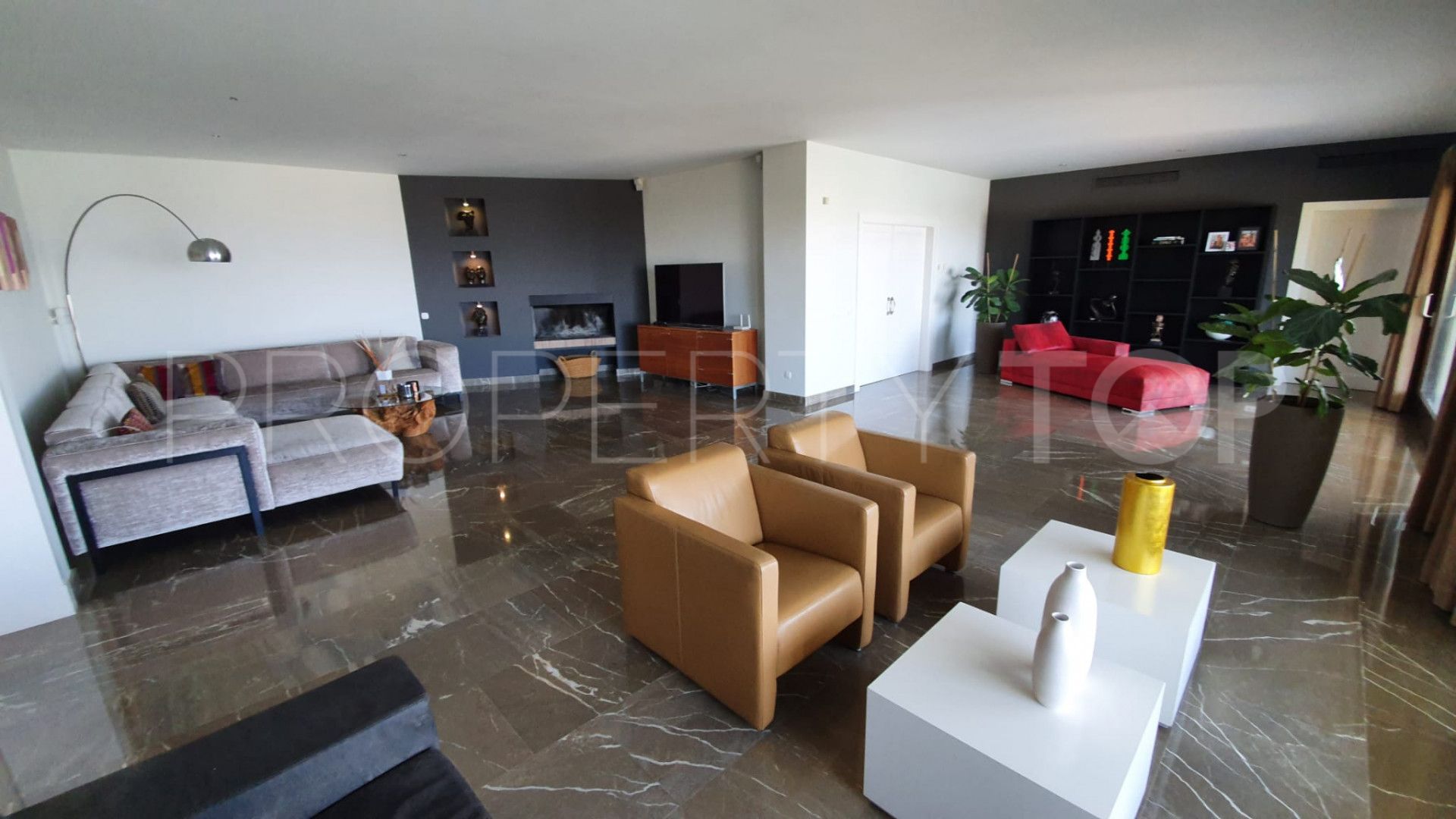 6 bedrooms villa for sale in Los Flamingos