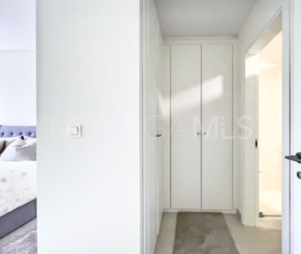 Apartamento a la venta in Benahavis with 2 bedrooms