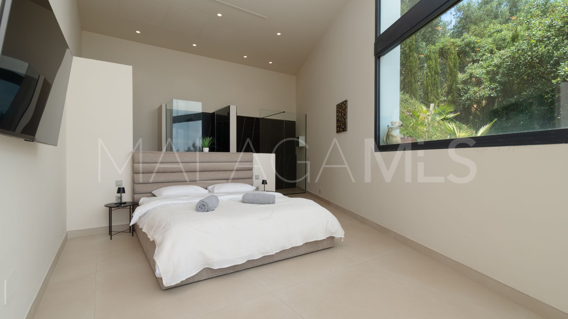Se vende villa in Los Altos de los Monteros de 4 bedrooms
