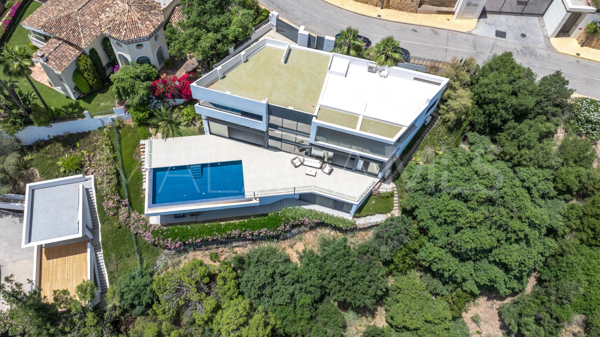 Se vende villa in Los Altos de los Monteros de 4 bedrooms