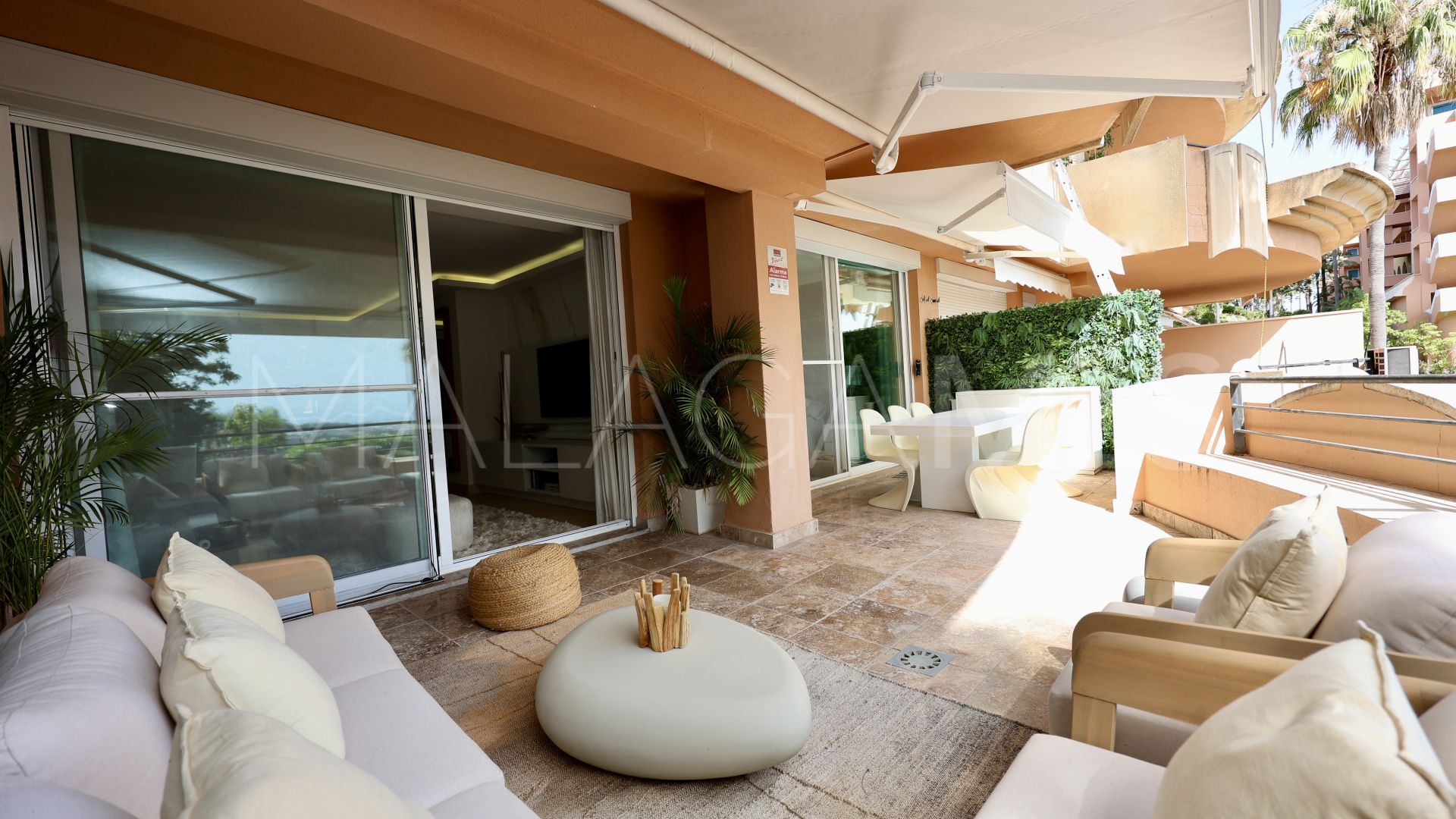 Lägenhet for sale in Magna Marbella
