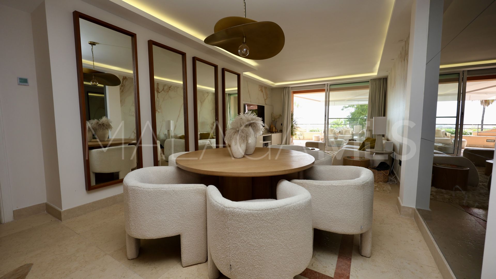 Lägenhet for sale in Magna Marbella