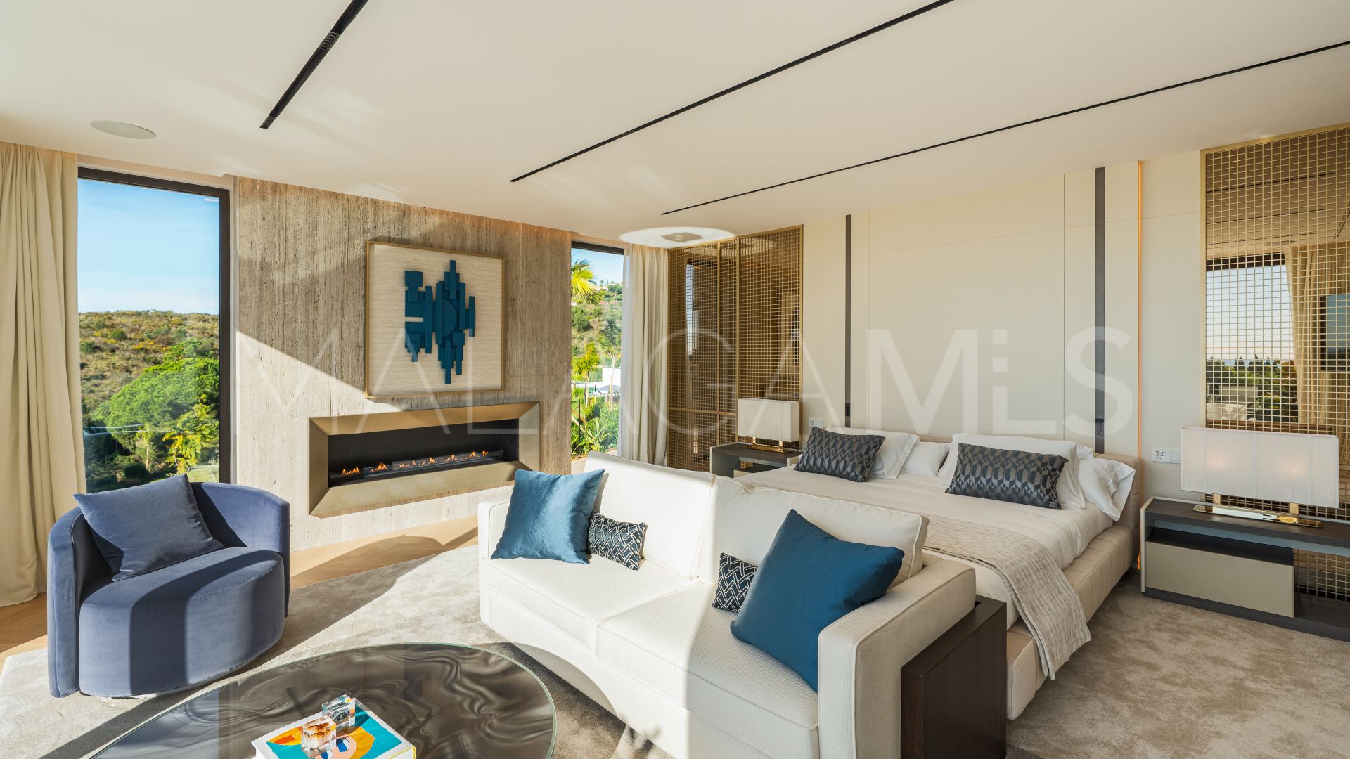 Villa for sale in Marbella Hill Club with 5 bedrooms