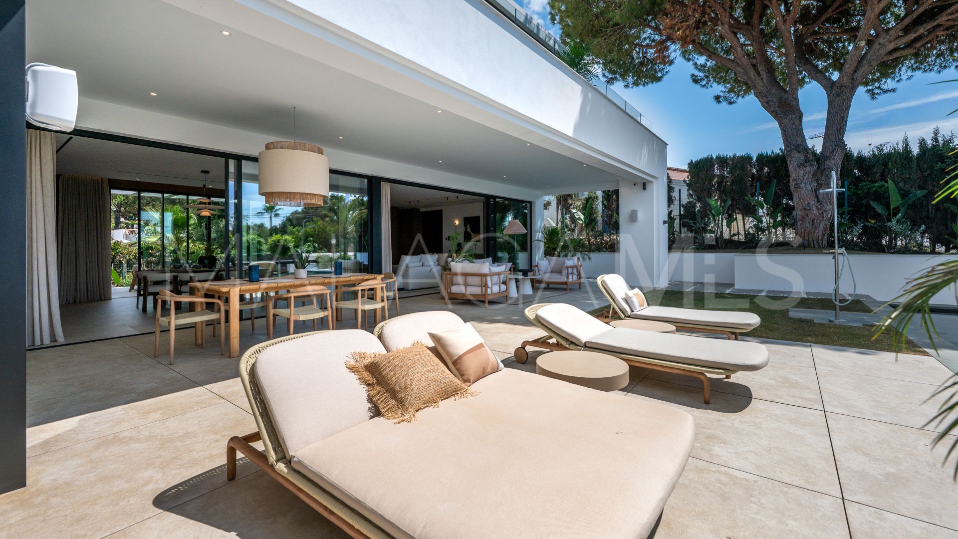 Villa for sale in Marbesa