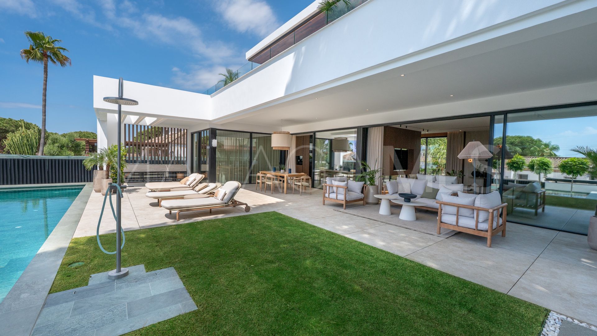 Villa for sale in Marbesa
