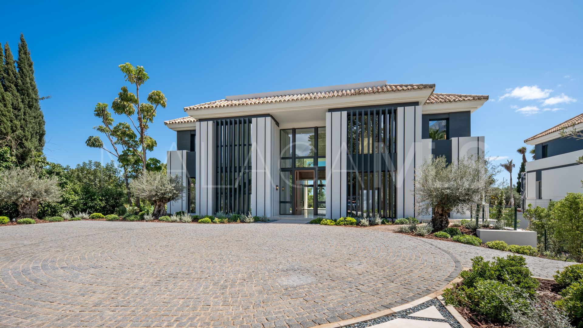 Villa for sale in Rocio de Nagüeles