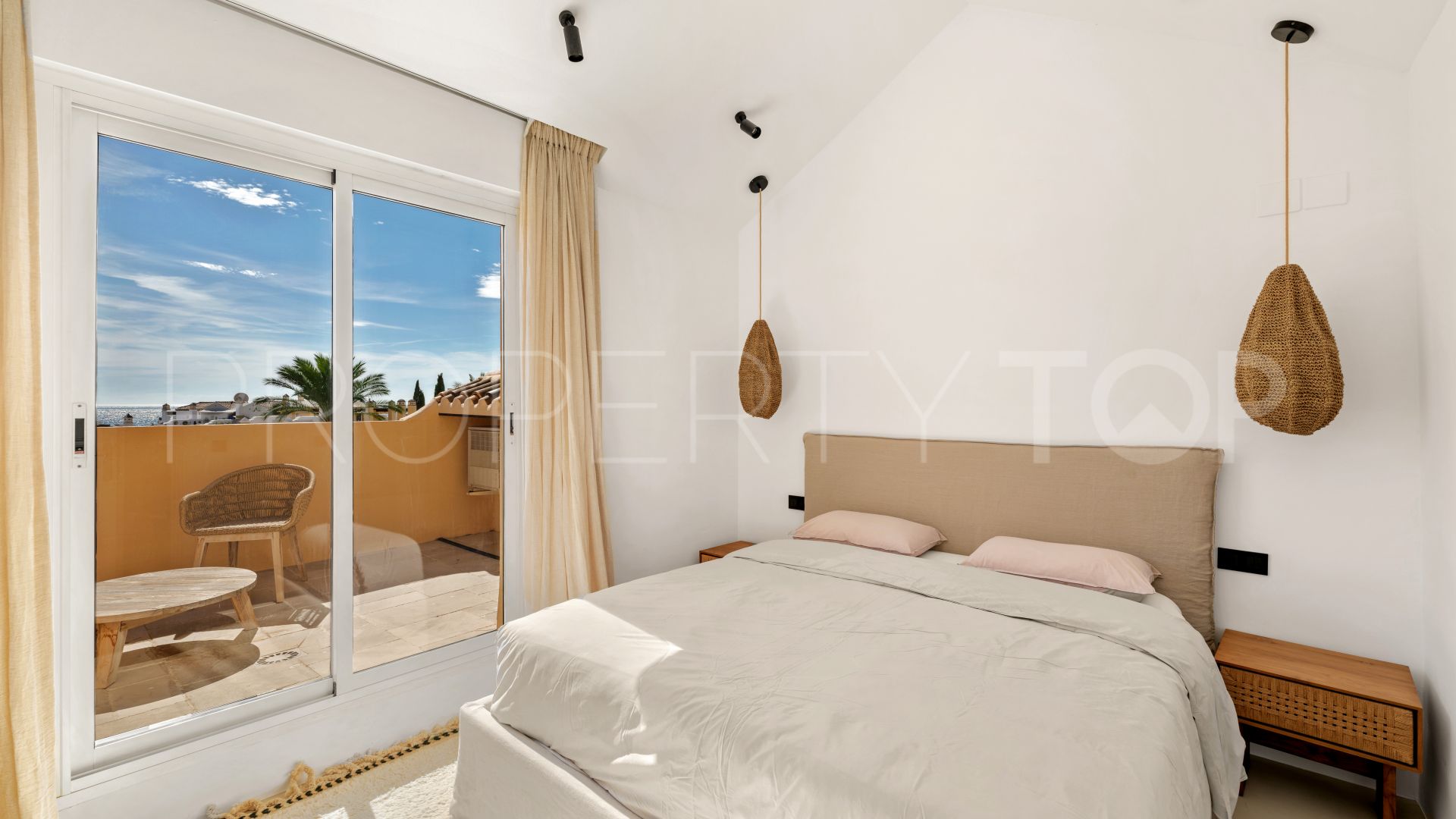 Town house with 3 bedrooms for sale in Bahia de Marbella