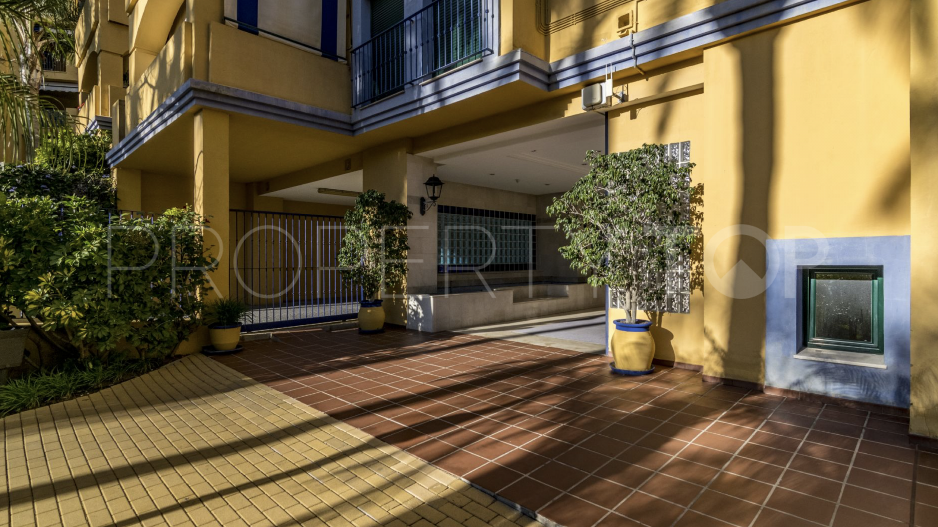 For sale penthouse in San Pedro Playa with 4 bedrooms