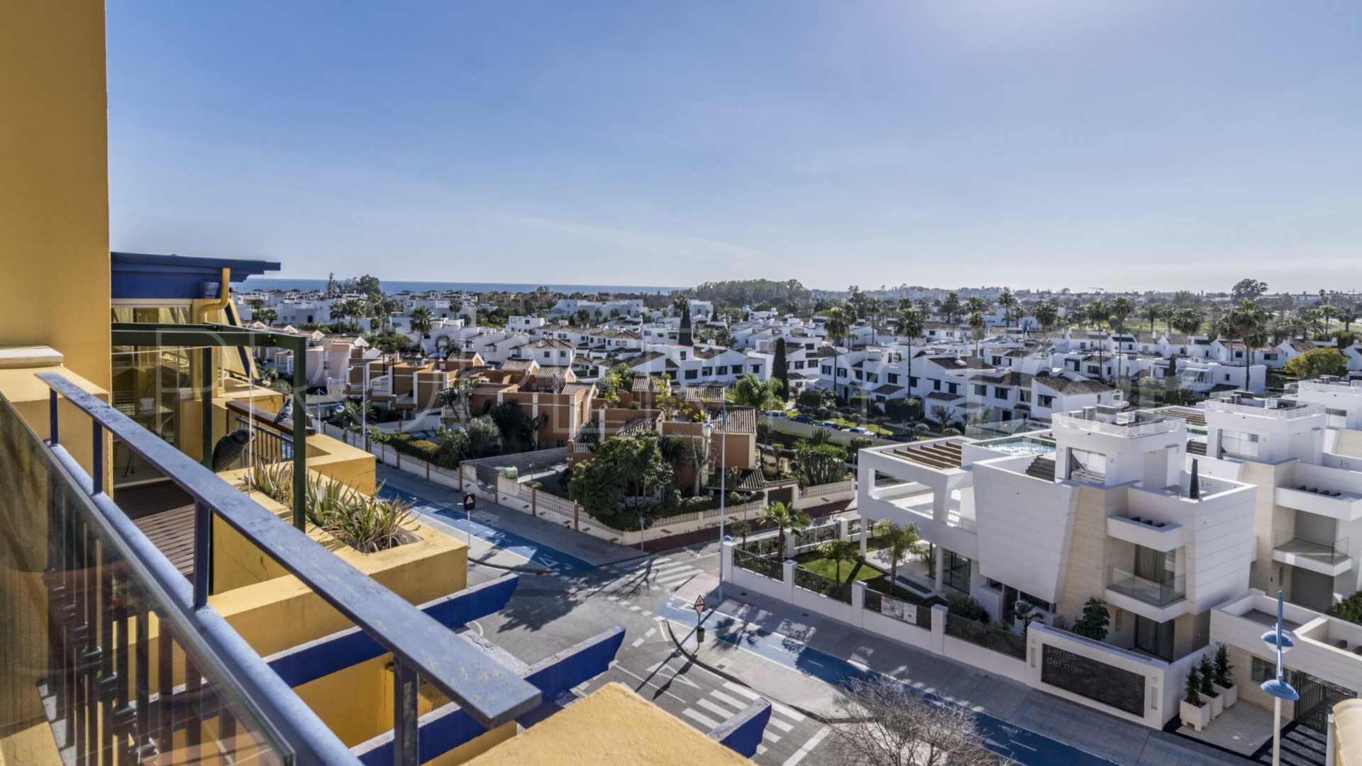 For sale penthouse in San Pedro Playa with 4 bedrooms