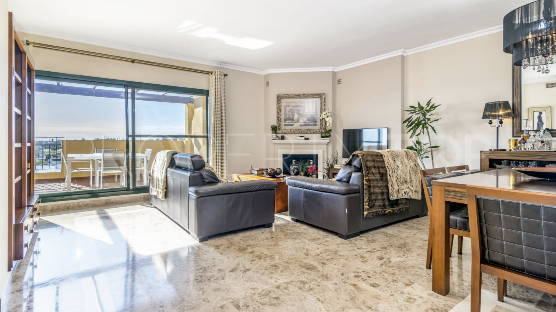 For sale penthouse in San Pedro Playa with 4 bedrooms