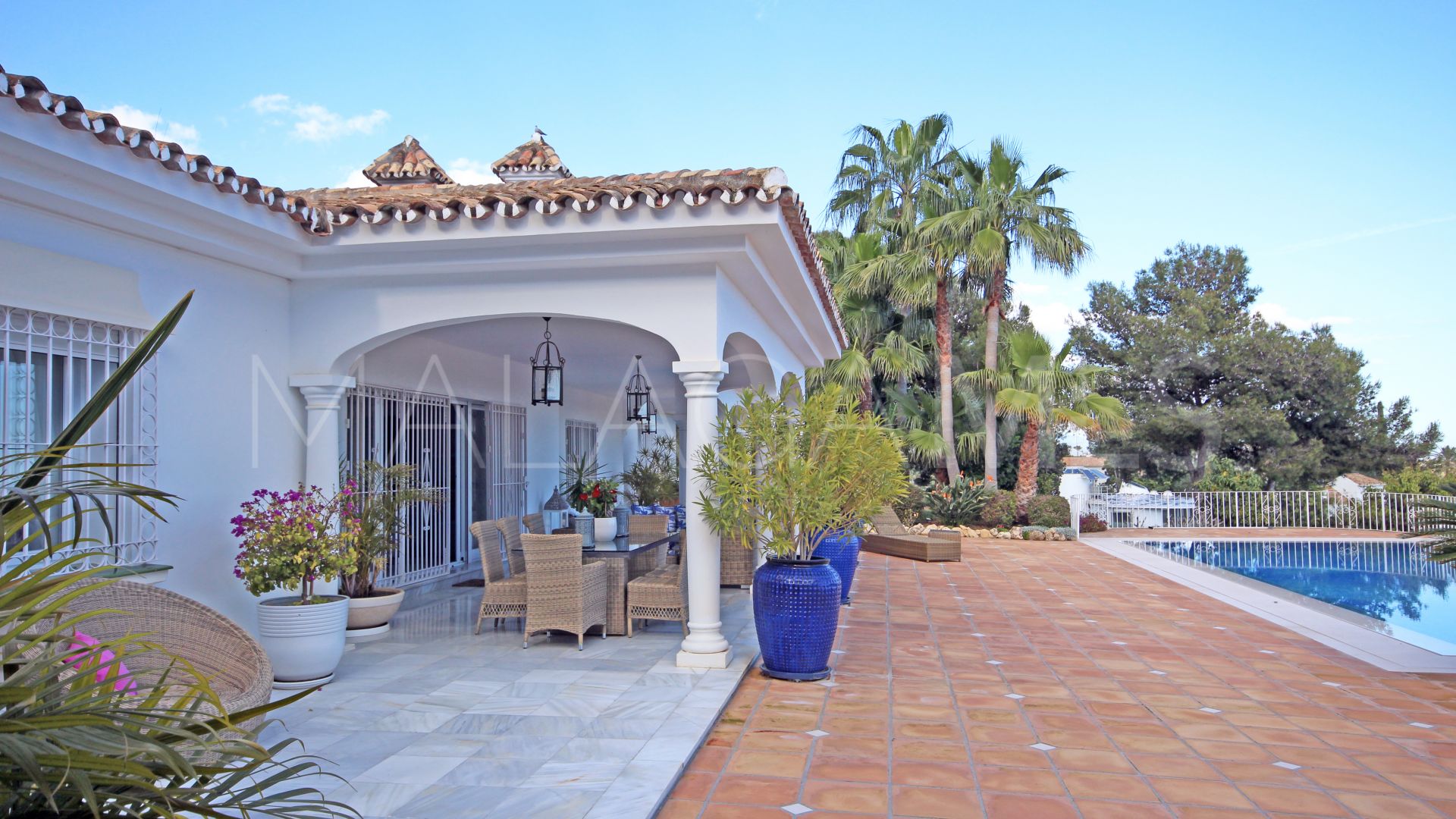 Villa for sale in Paraiso Alto