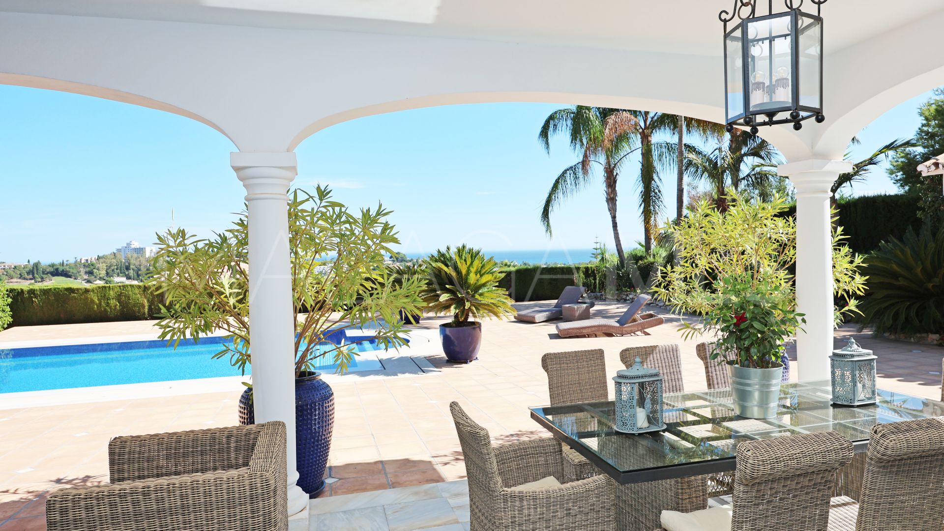 Villa for sale in Paraiso Alto