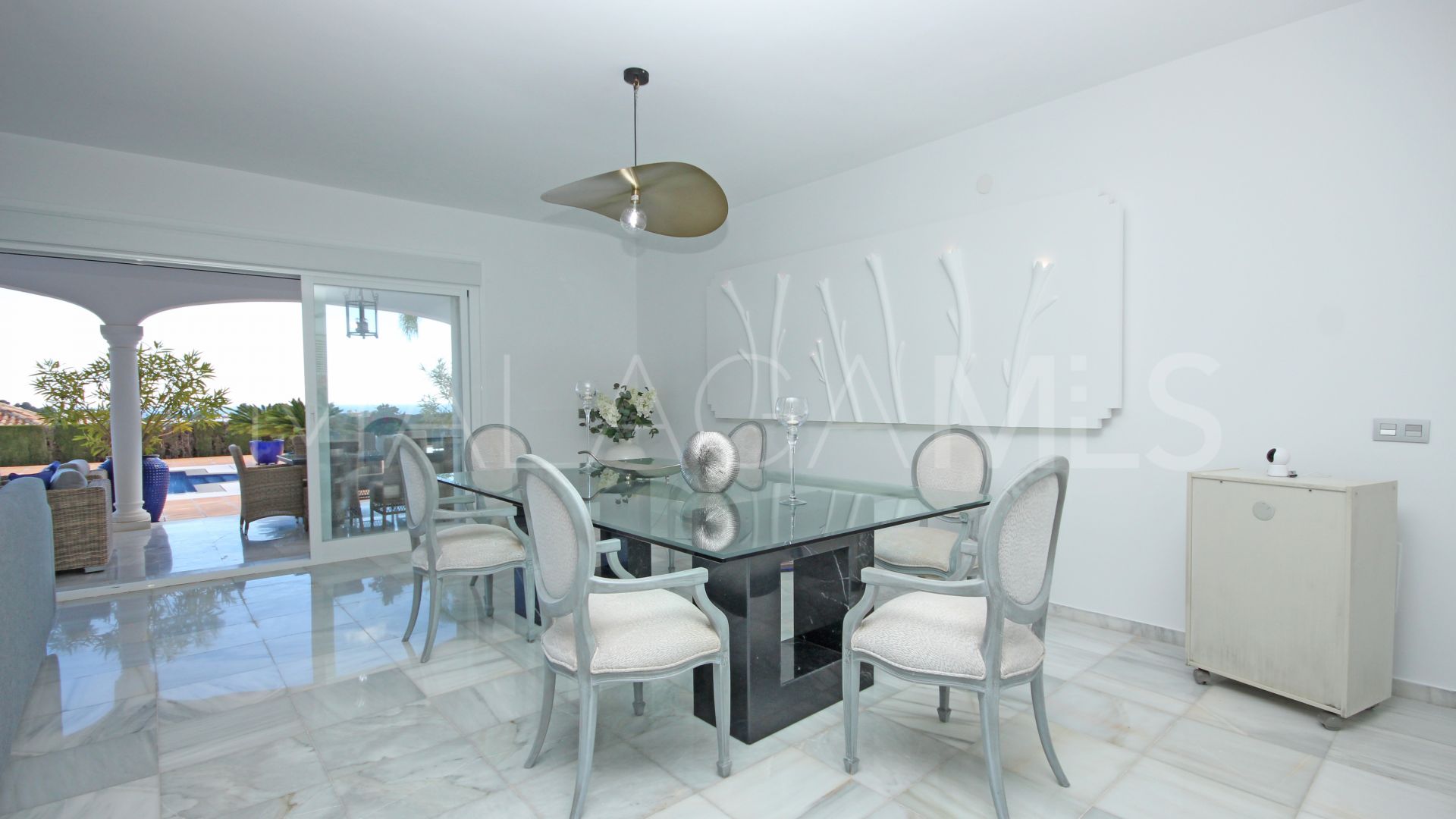 Villa for sale in Paraiso Alto