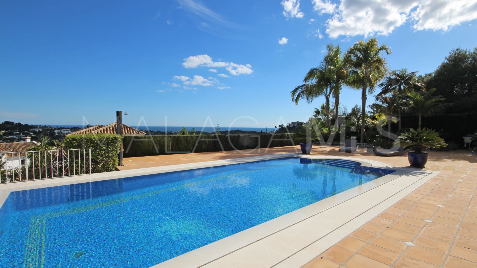 Villa for sale in Paraiso Alto