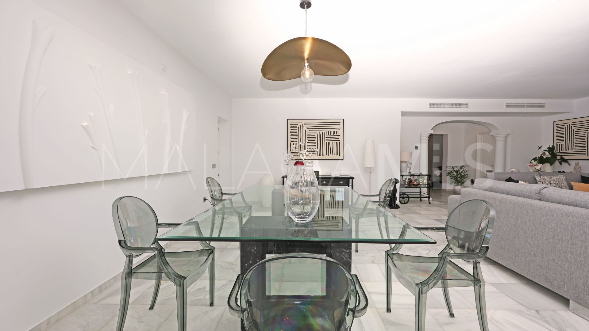 Villa for sale in Paraiso Alto