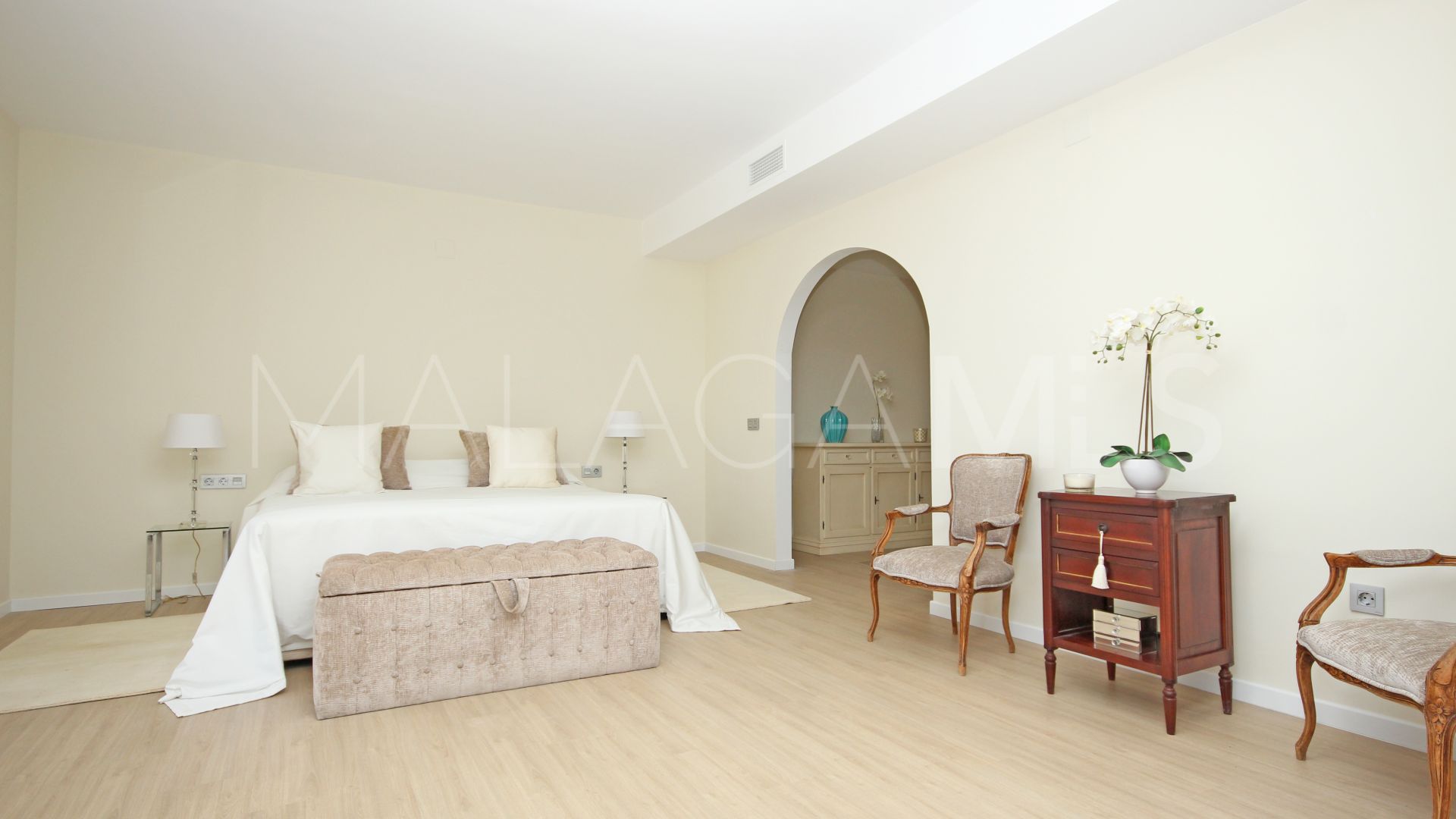 Villa for sale in Paraiso Alto