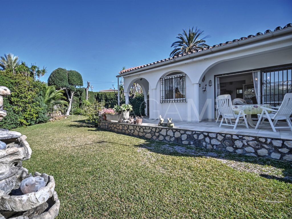 Buy villa in Marbesa de 3 bedrooms