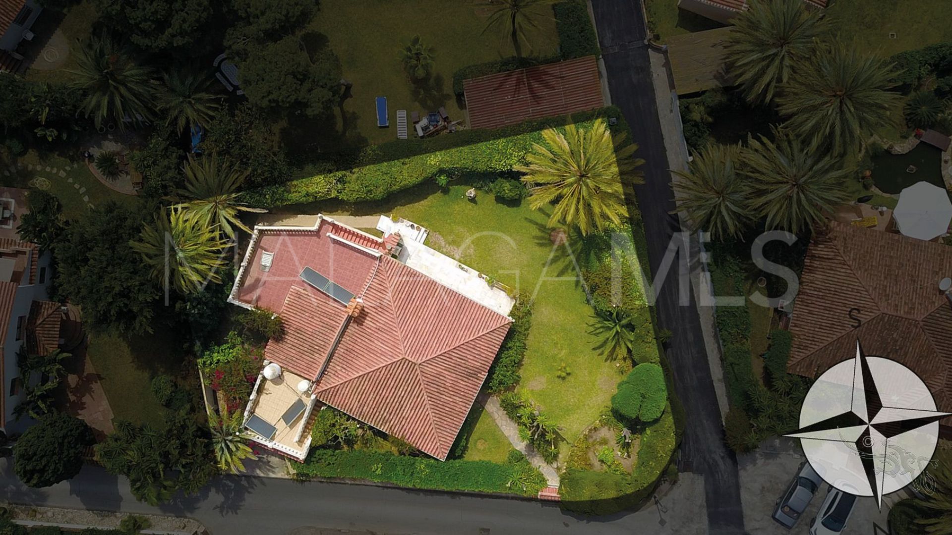 Buy villa in Marbesa de 3 bedrooms