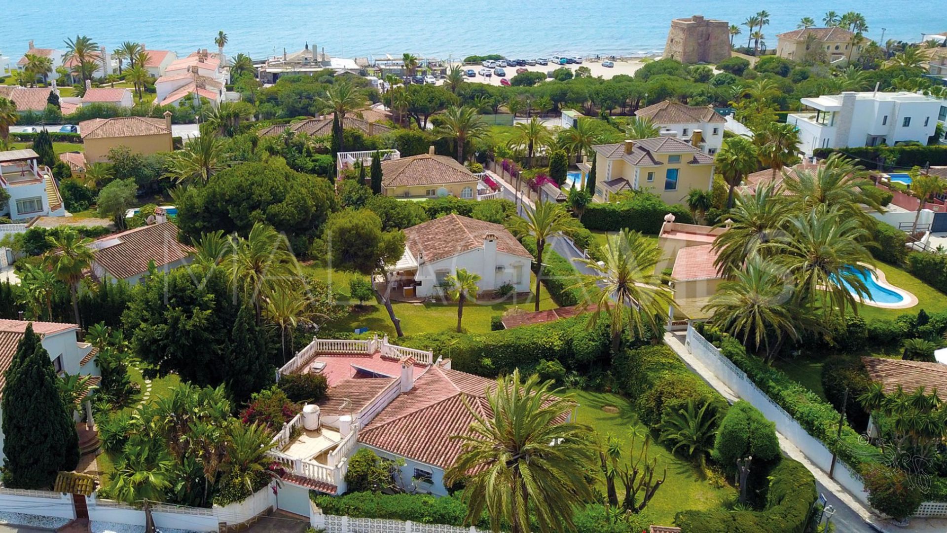 Buy villa in Marbesa de 3 bedrooms