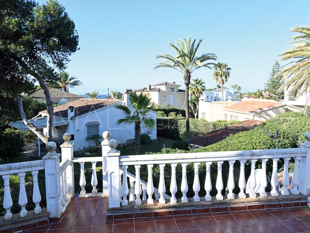 Buy villa in Marbesa de 3 bedrooms