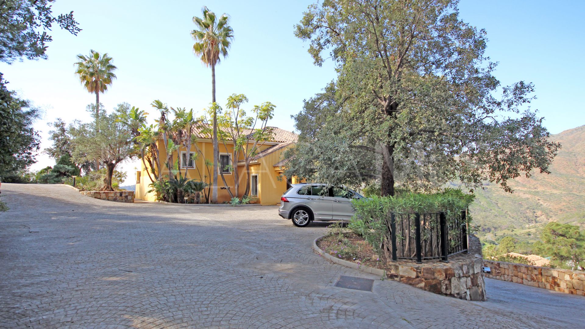 Villa for sale in Monte Mayor with 5 bedrooms