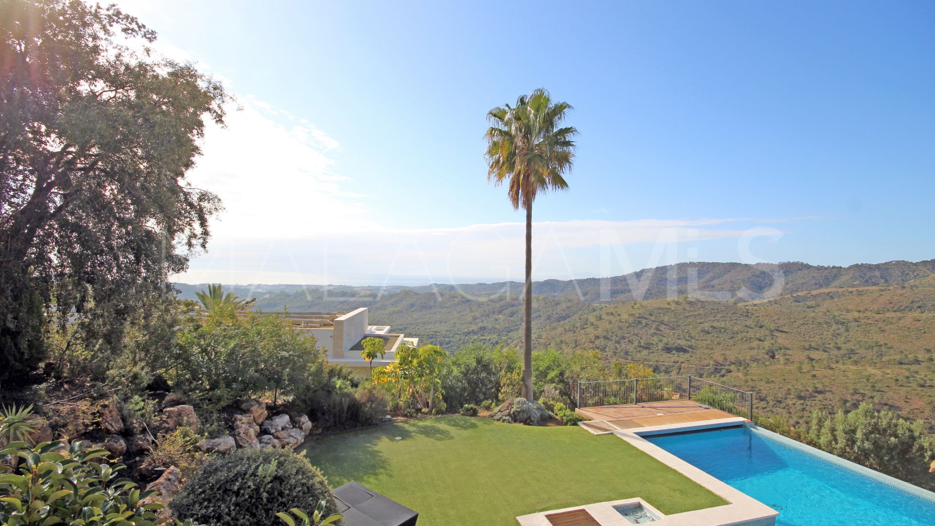 Villa for sale in Monte Mayor with 5 bedrooms