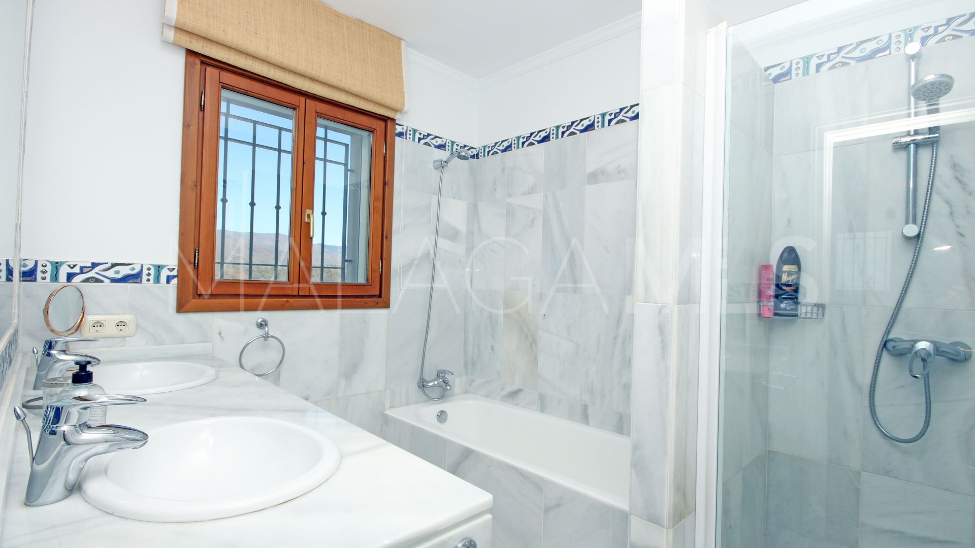 Villa for sale in Monte Mayor with 5 bedrooms