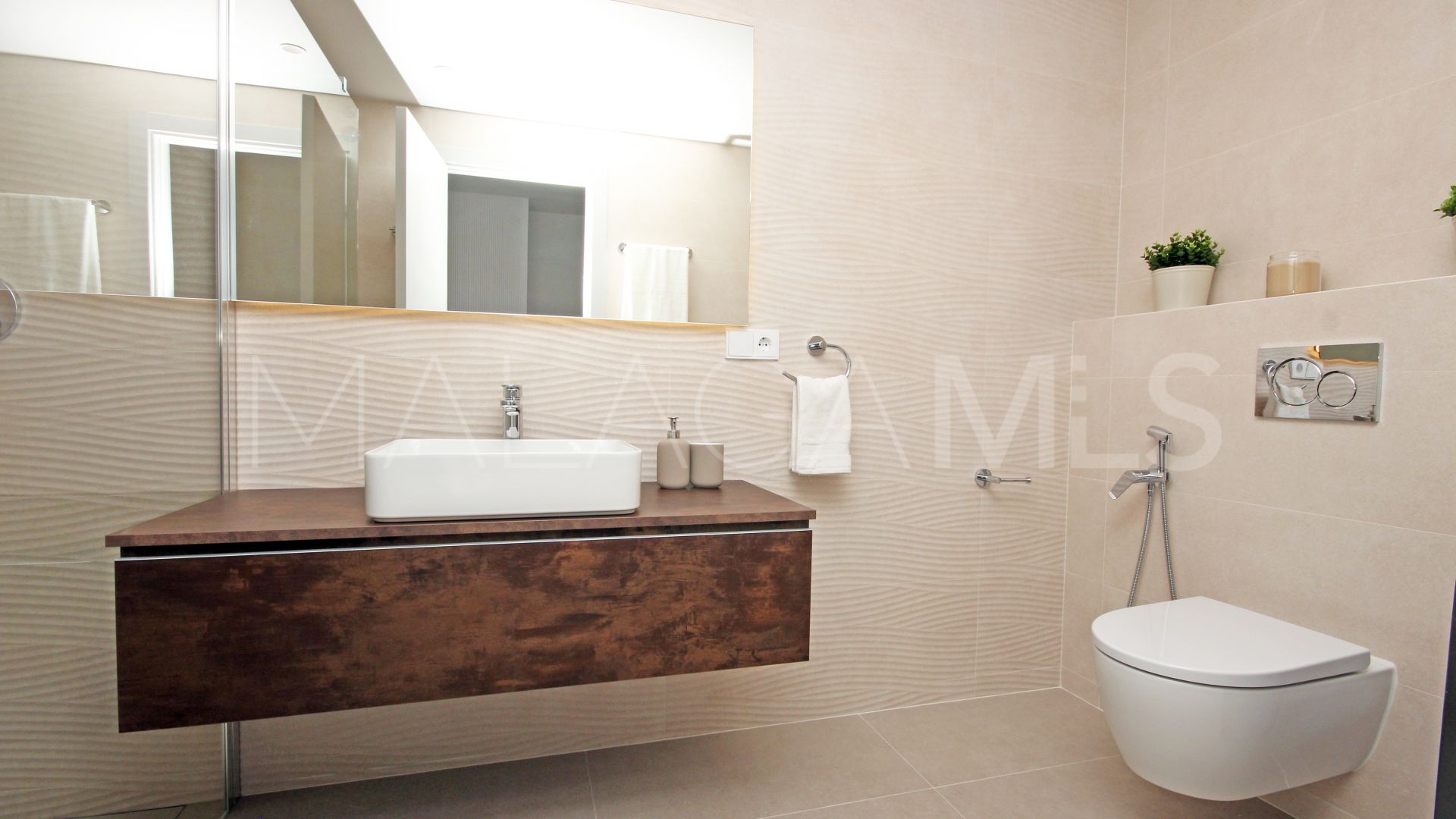 Erdgeschosswohnung for sale in Magna Marbella