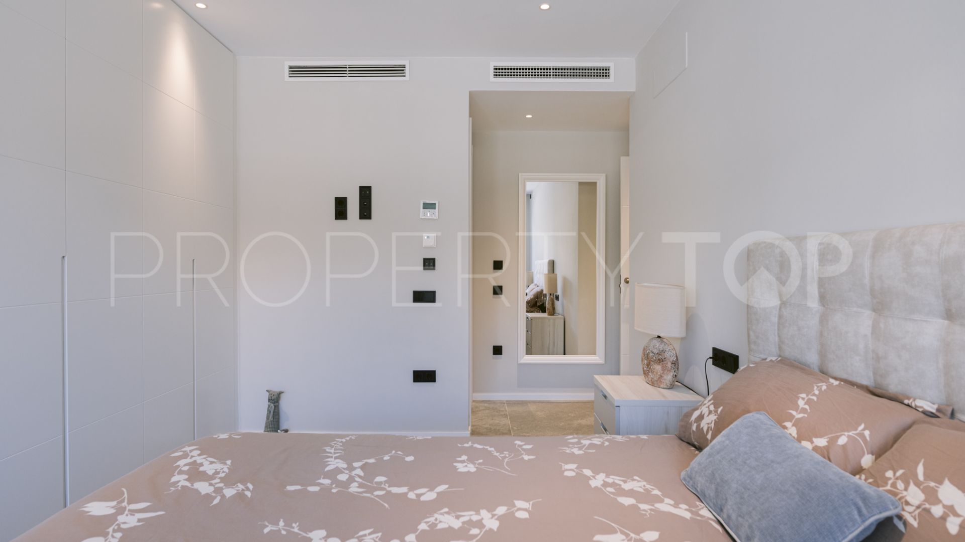 Se vende apartamento con 3 dormitorios en Ibiza