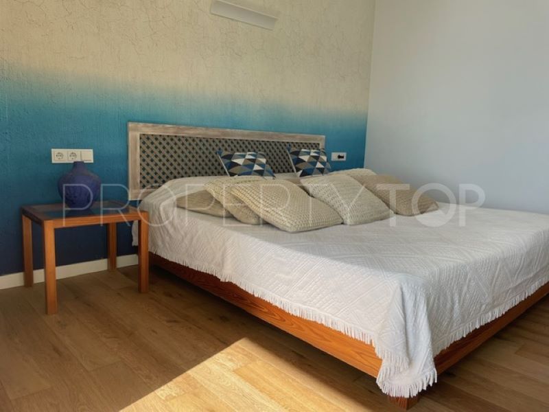 Ground floor apartment with 3 bedrooms for sale in Roca Llisa