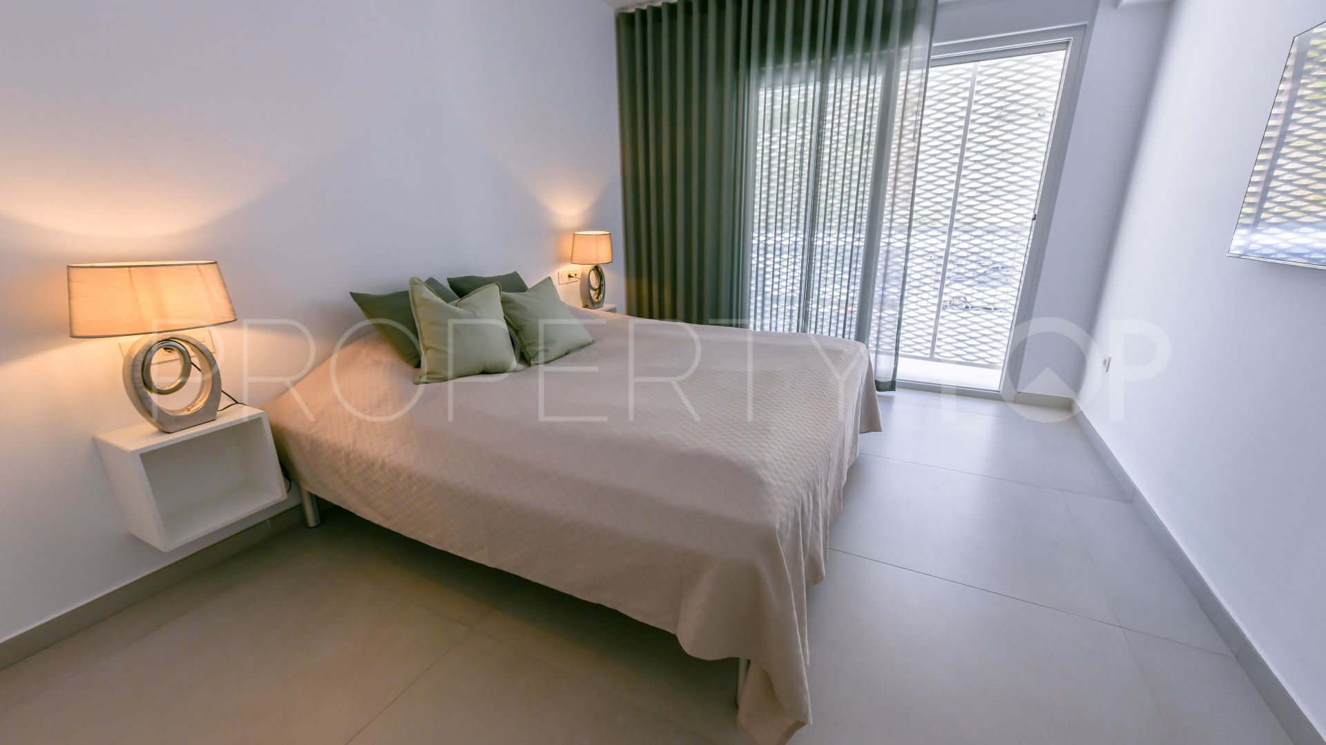 For sale 4 bedrooms duplex penthouse in Benalmadena Costa