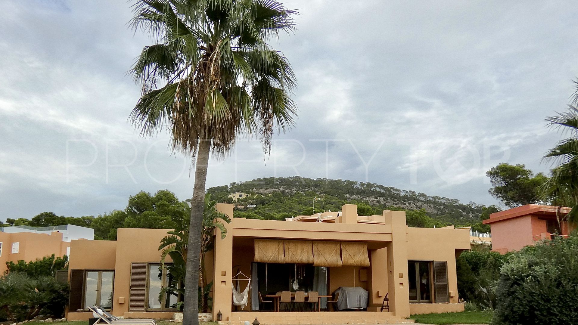 Se vende bungalow con 3 dormitorios en Caló den Real