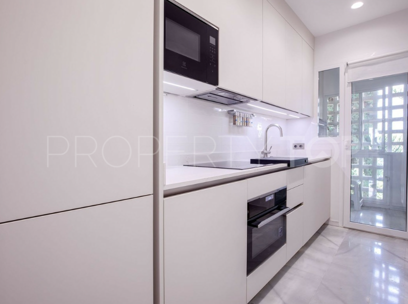 Buy duplex penthouse in Marbella - Puerto Banus