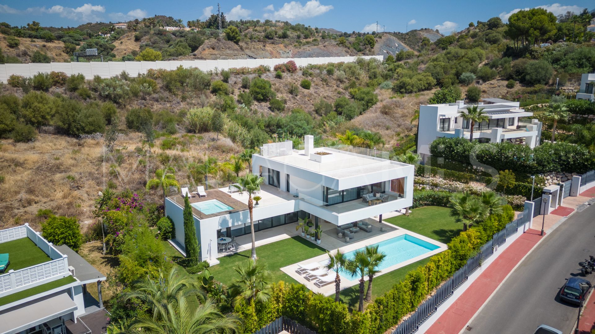 Nueva Andalucia, villa for sale