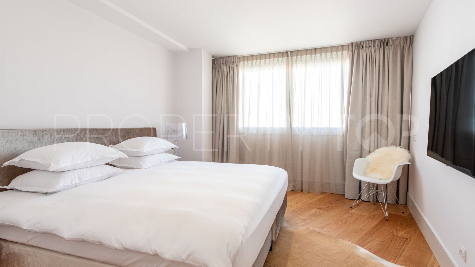 Apartamento en venta de 5 dormitorios en Marina Botafoch