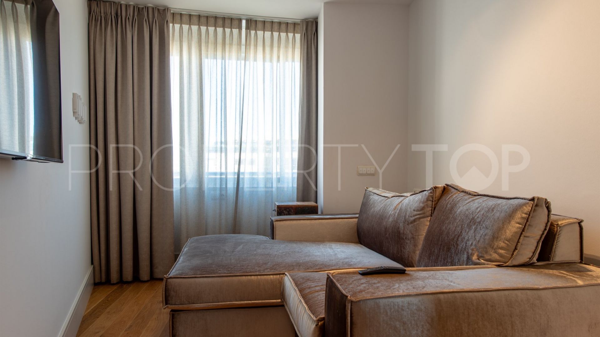 Apartamento en venta de 5 dormitorios en Marina Botafoch