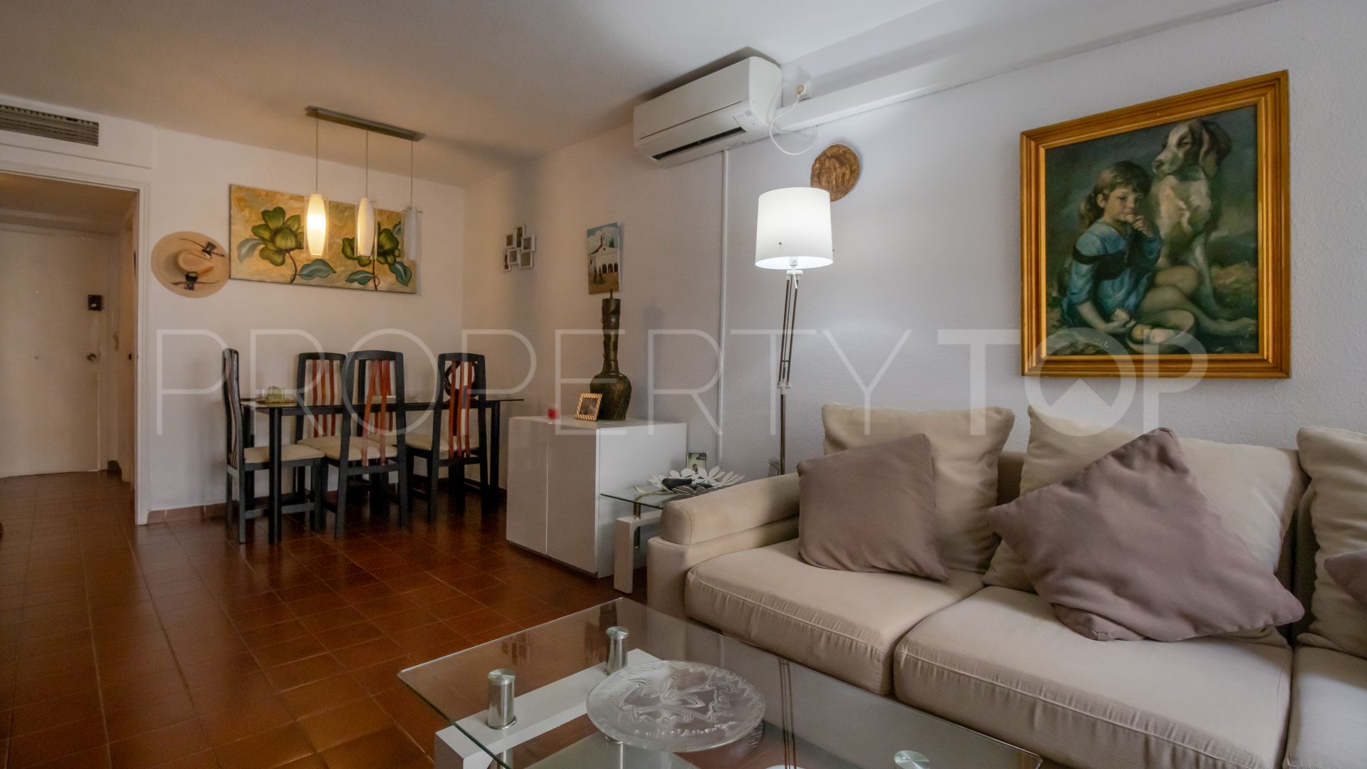 Buy apartment with 2 bedrooms in Marina Botafoch