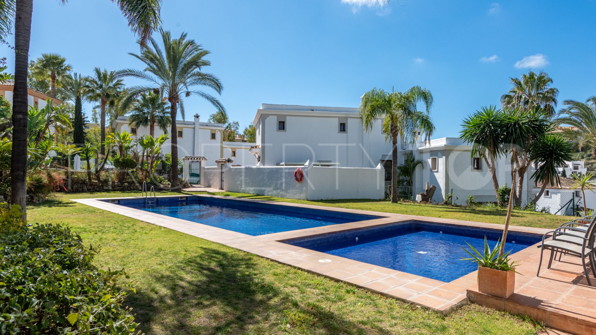 Villa for sale in La Resina Golf with 5 bedrooms