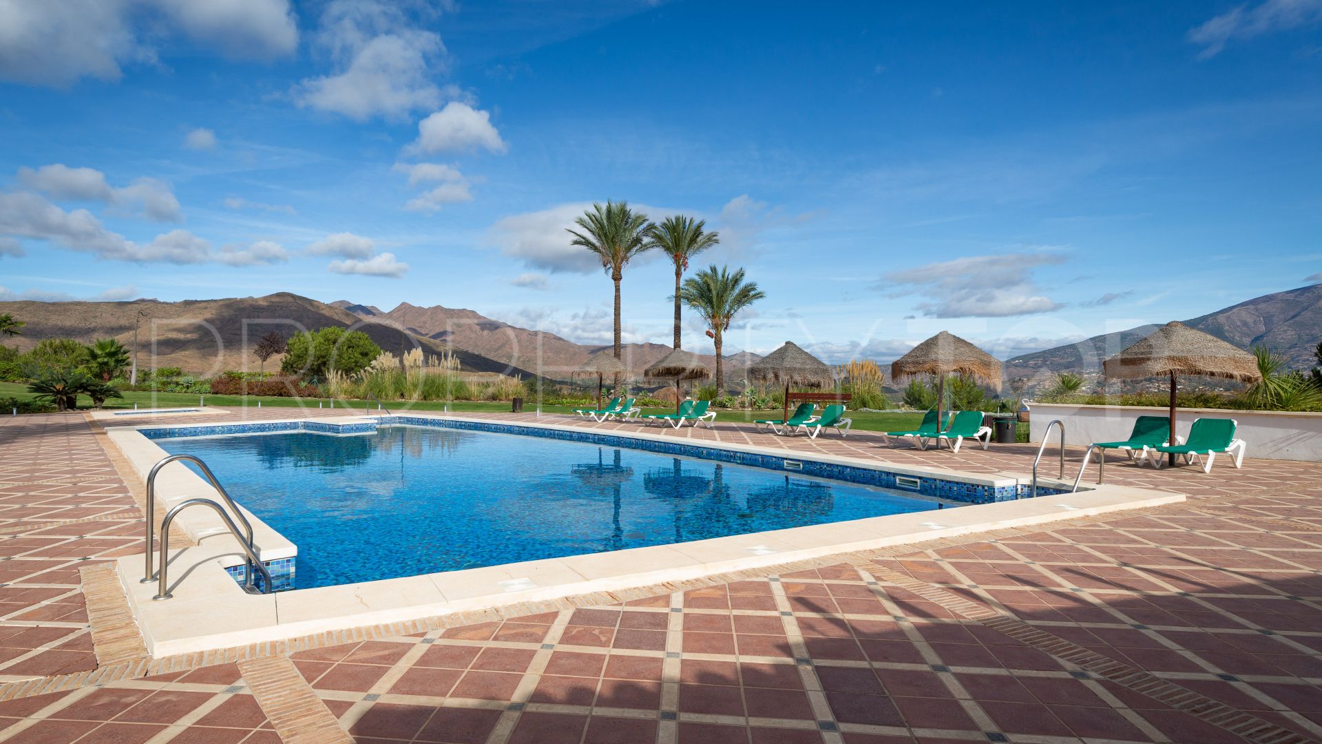 Se vende atico en La Cala Golf Resort de 3 dormitorios