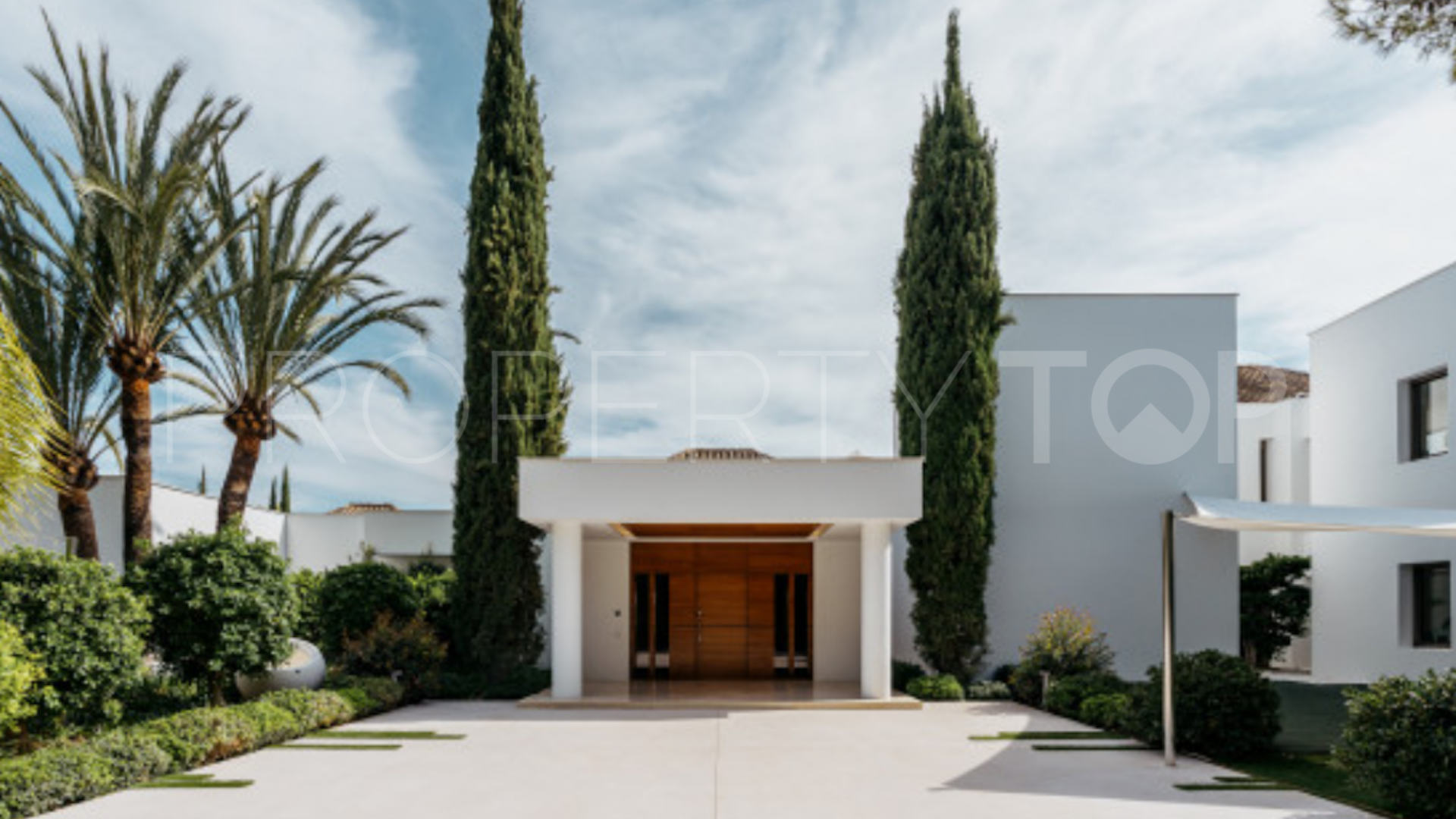 Villa en venta en La Quinta de Sierra Blanca con 7 dormitorios