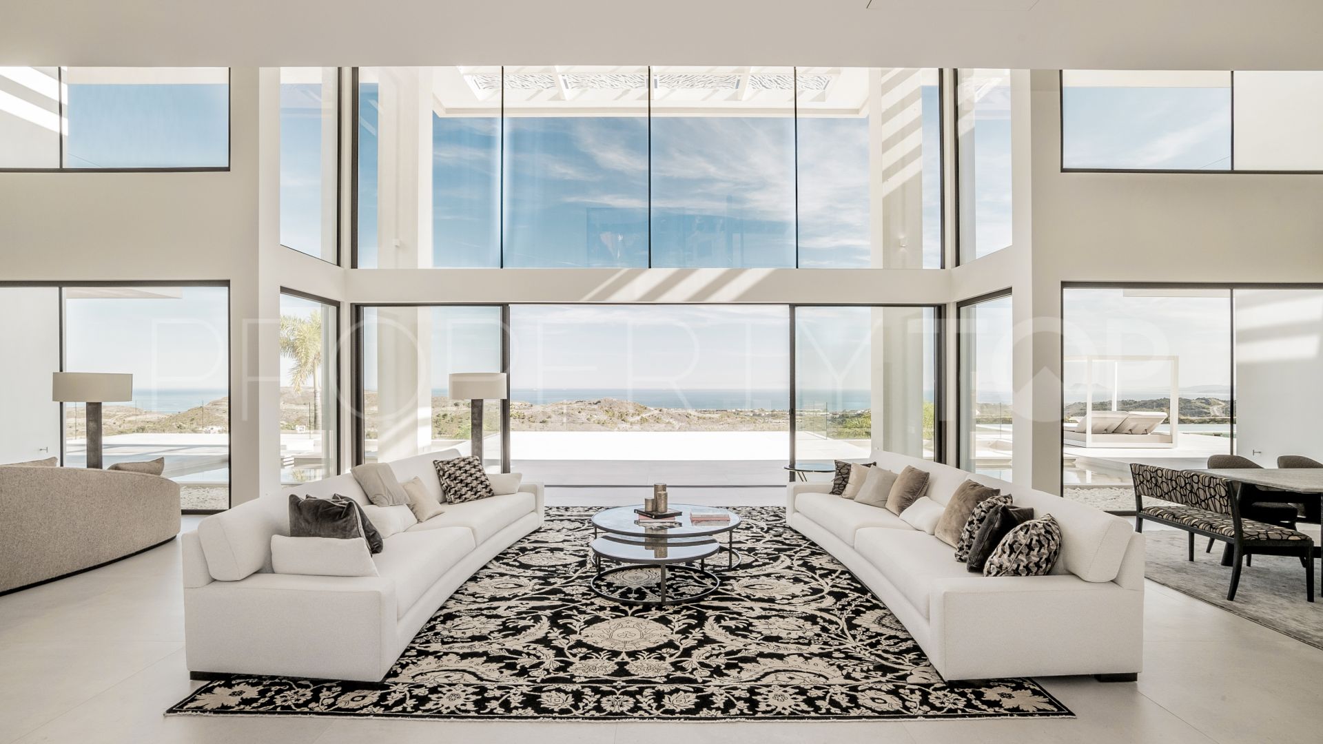 Villa a la venta en Marbella Club Golf Resort de 7 dormitorios