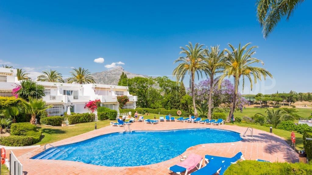 For sale town house in Los Algarrobos with 3 bedrooms