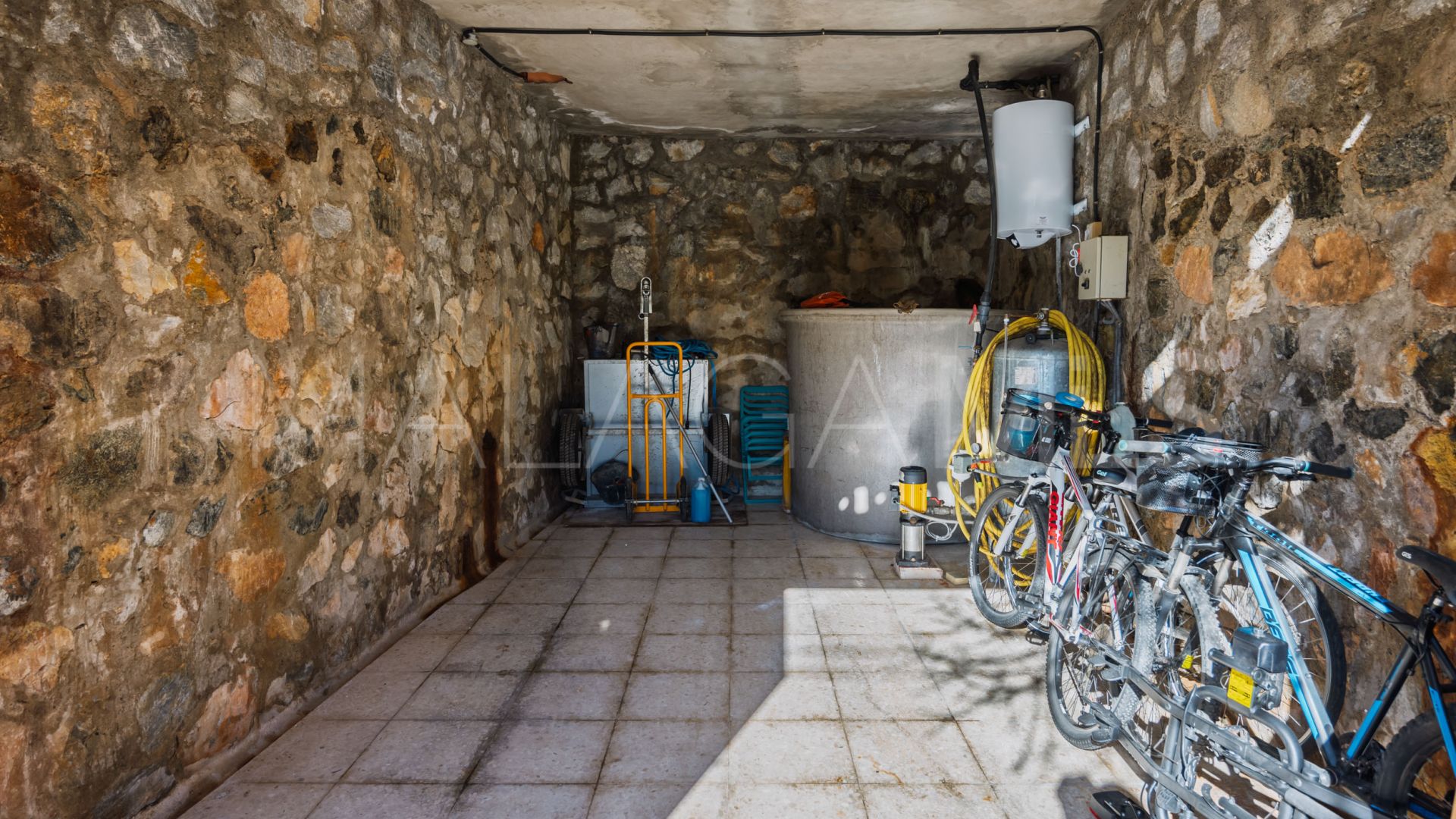 For sale villa with 4 bedrooms in Loma de las Palmas