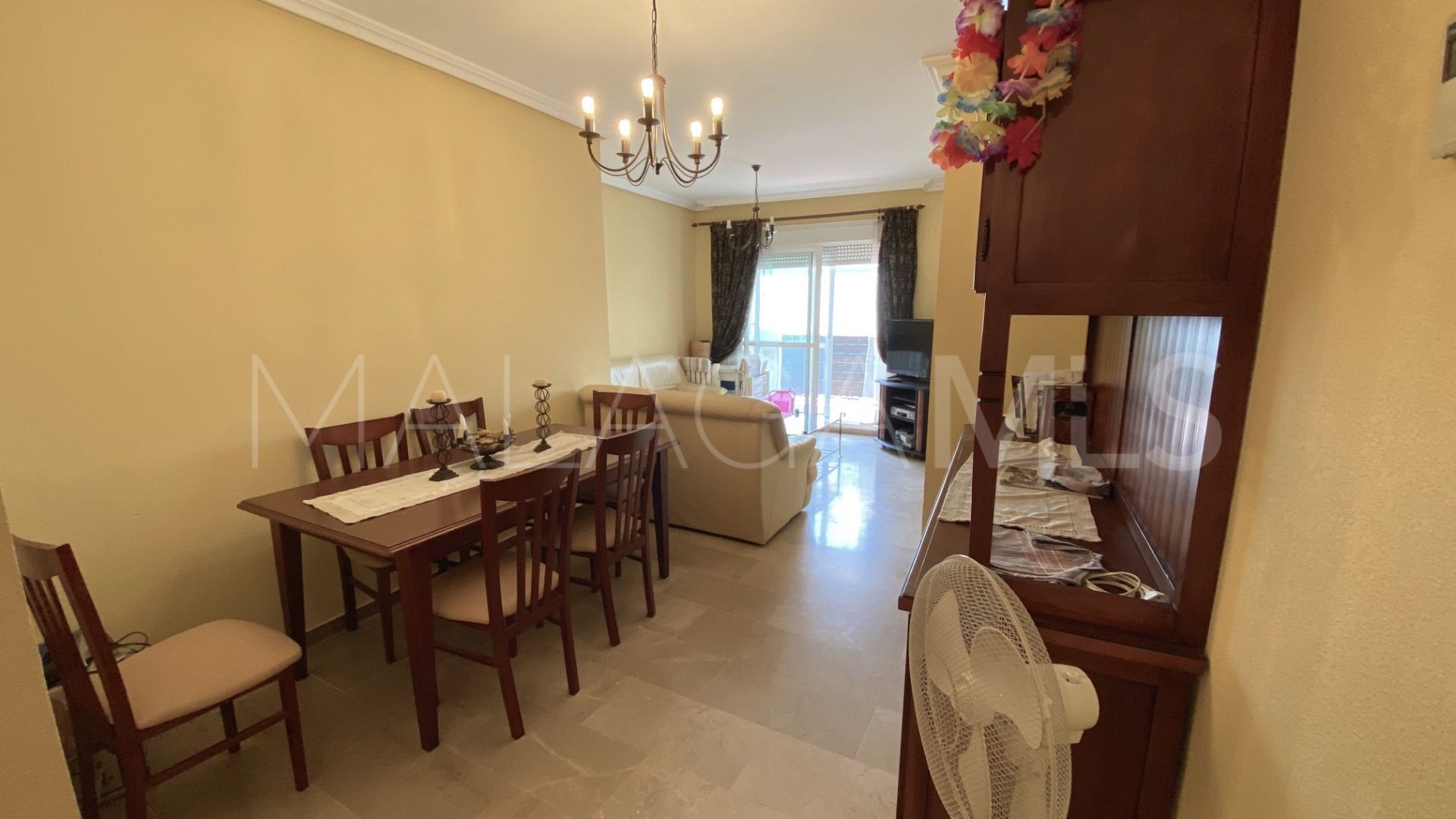 Buy apartamento with 3 bedrooms in Estepona Puerto