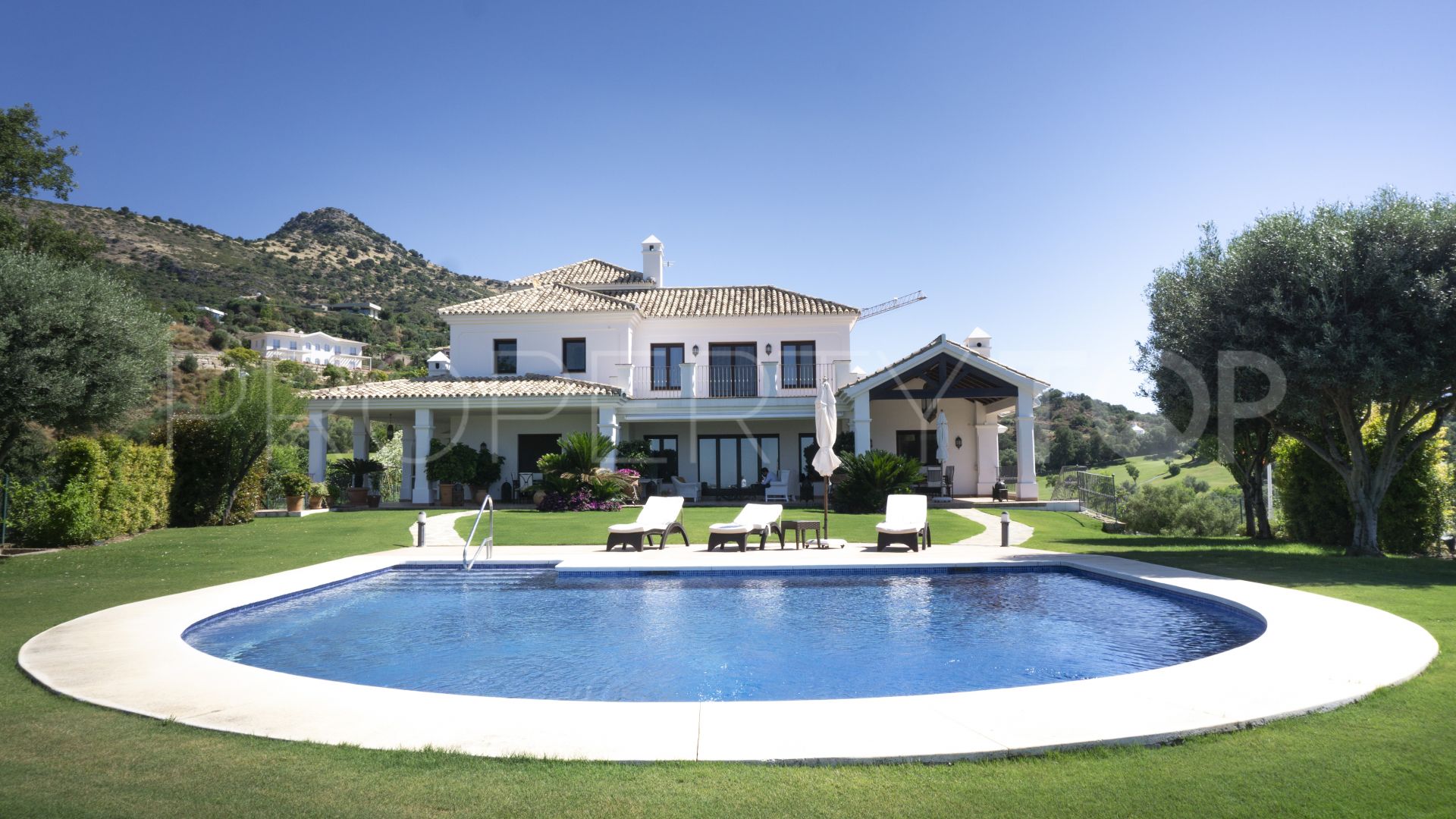 For sale Marbella Club Golf Resort villa with 5 bedrooms